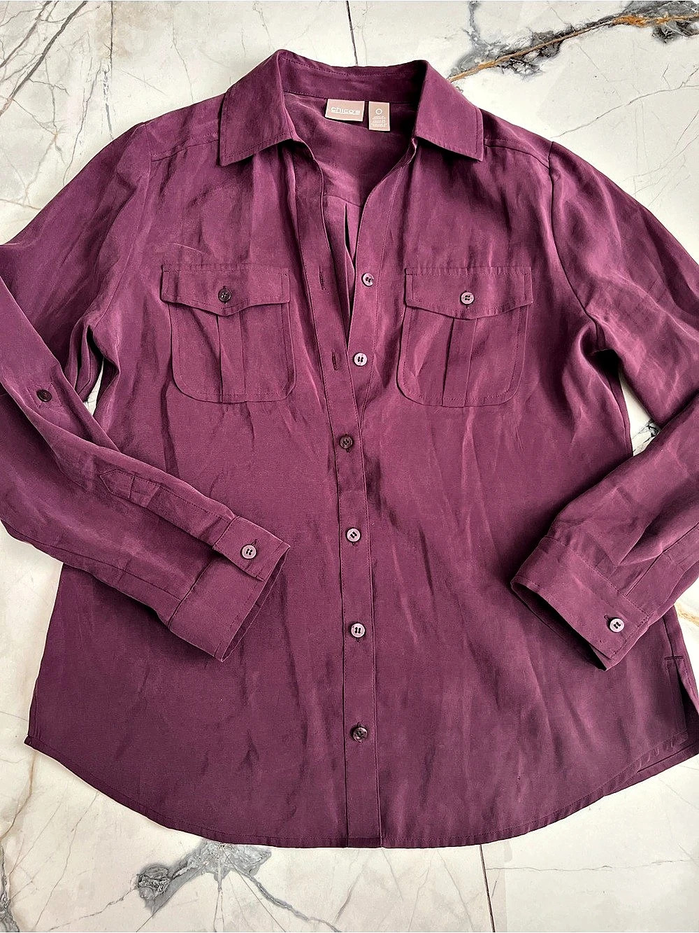 Chico's Long Sleeve Button Down Shirt in Purple Size M